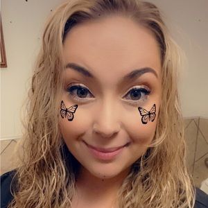 Meet your Posher, Dakota